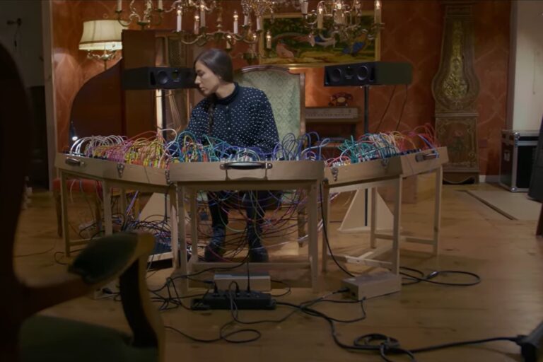 A singer, designer, film composer and much more, Hélène Vogelsinger’s music is rooted in spirituality, with ...